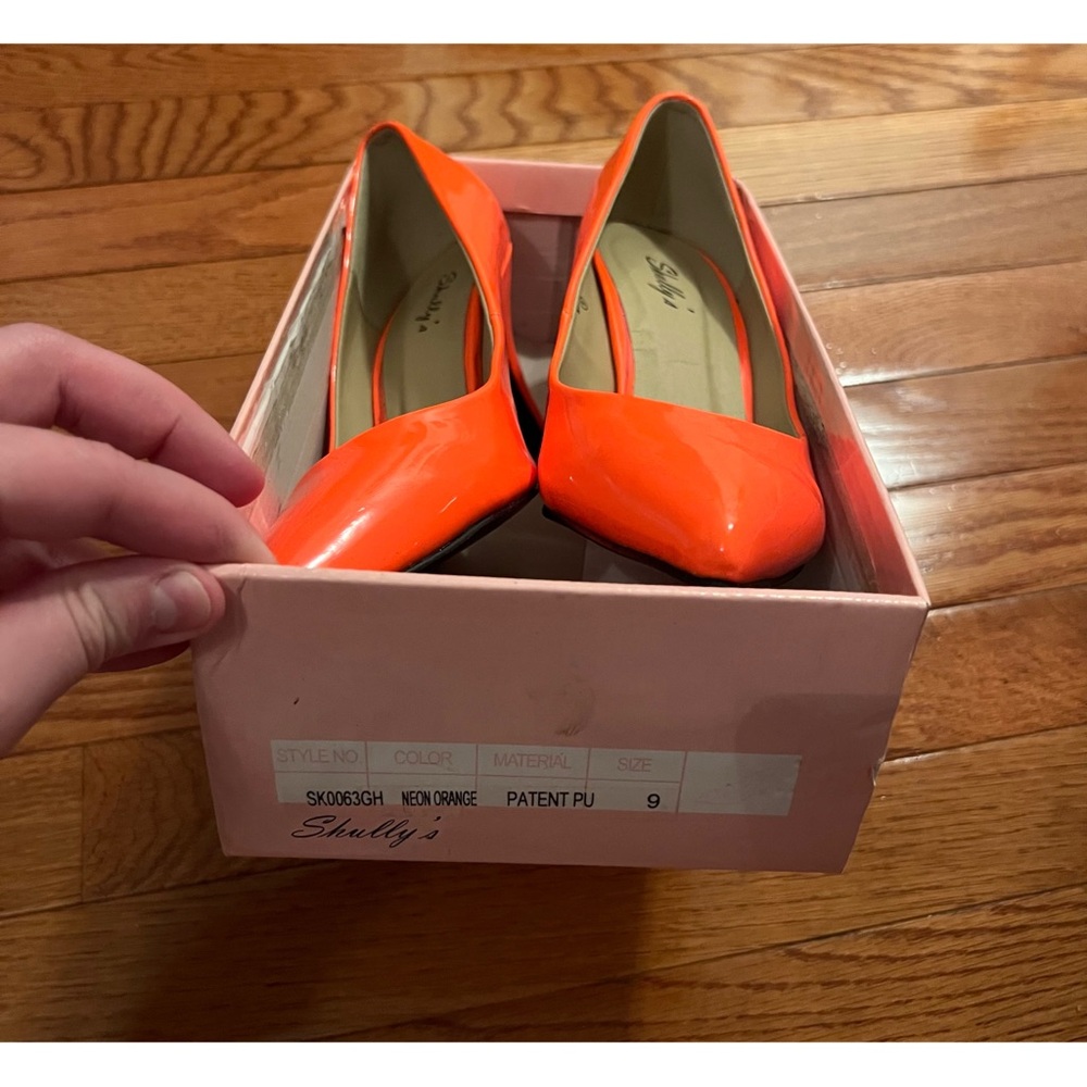 Shelly’s Neon Orange Heels - Picture 8 of 8
